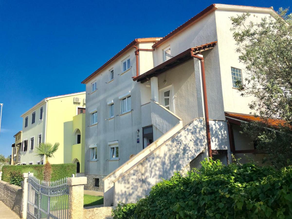 Hotel E & E Medulin Exterior foto